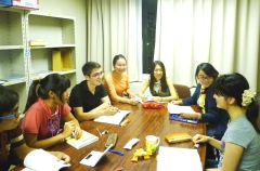Photo of counseling room (Chat with a resident assistant of the dormitory)