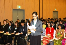 photo at the latest entrance ceremony in April (pledge from the representative of new students)