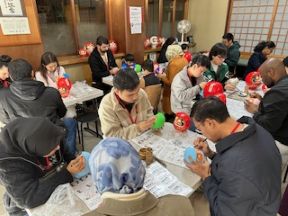 Daruma doll painting experience