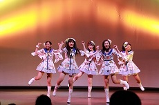 Idol performance