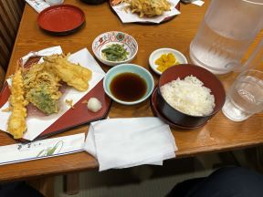 昼食