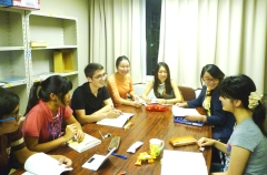 photo of counseling room (chat with resident assistant of the dormitory)